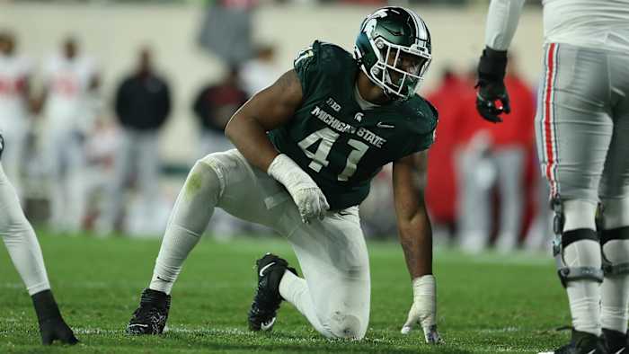 10.08.22_MSU_FTBL_VS_OSU_0409_aVQ9p